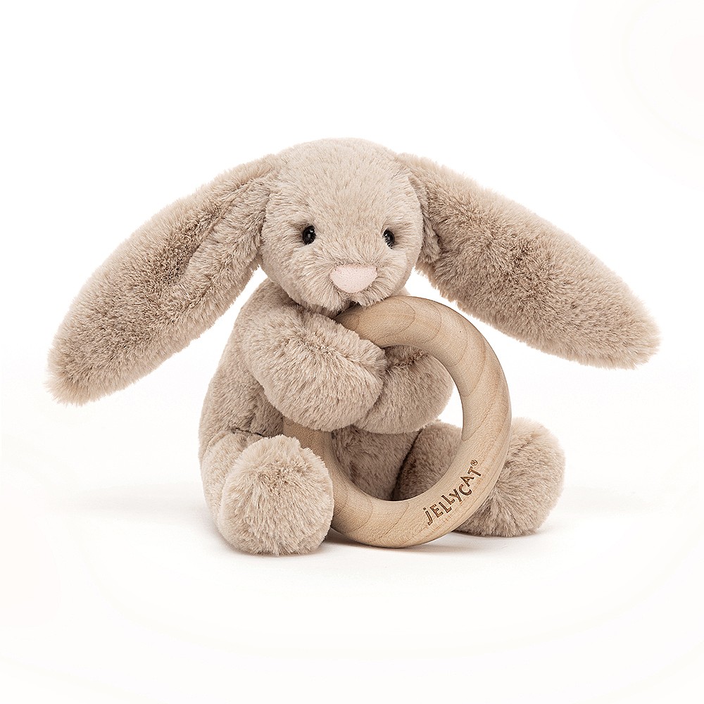 Beige kanin med bitring i trä - 13 cm