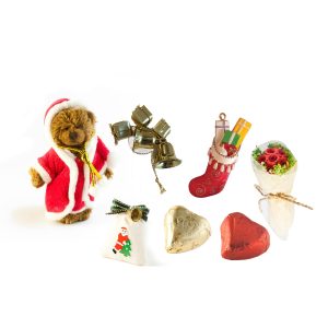 Lilla julnallen med söta miniatyrer - litet julnallebud